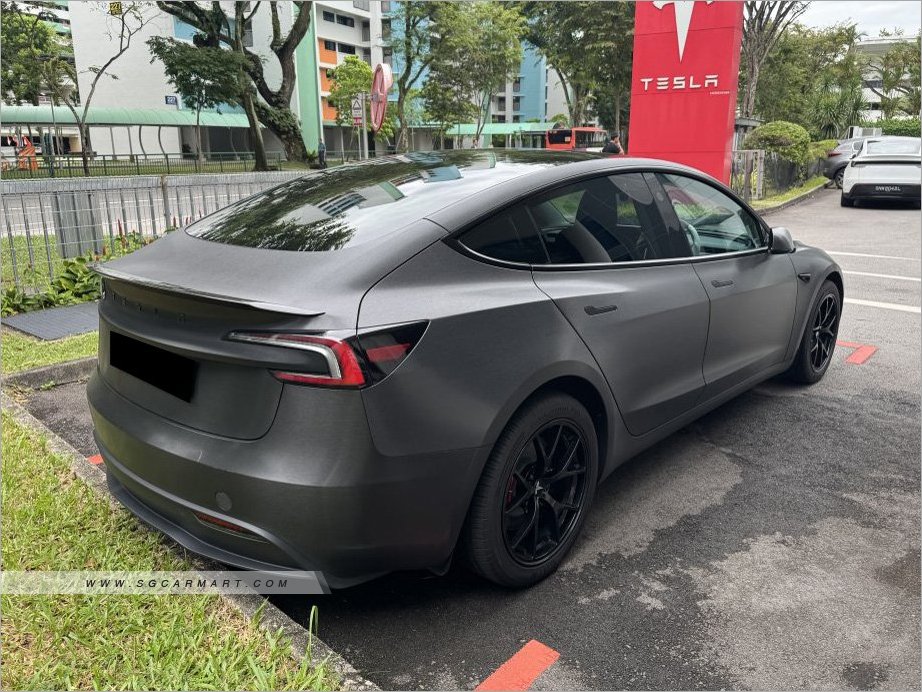 Tesla Model 3 Electric RWD