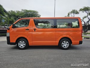 Toyota Hiace 2.0A DX