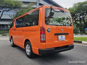 Toyota Hiace 2.0A DX