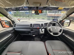Toyota Hiace 2.0A DX