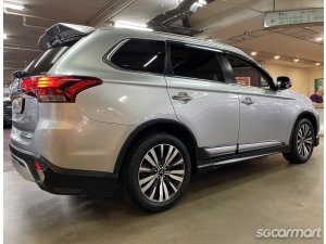 Mitsubishi Outlander 2.0A