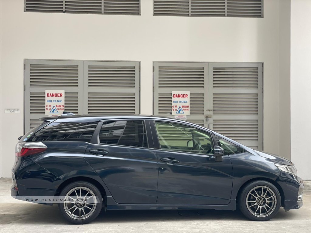 Honda Shuttle 1.5A G Honda Sensing