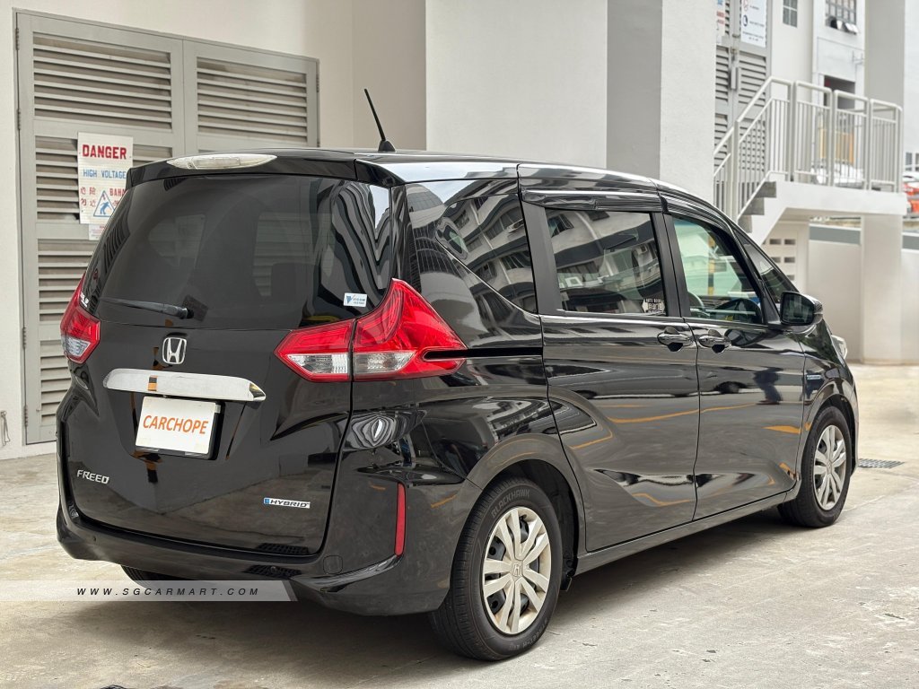 Honda Freed Hybrid 1.5A G