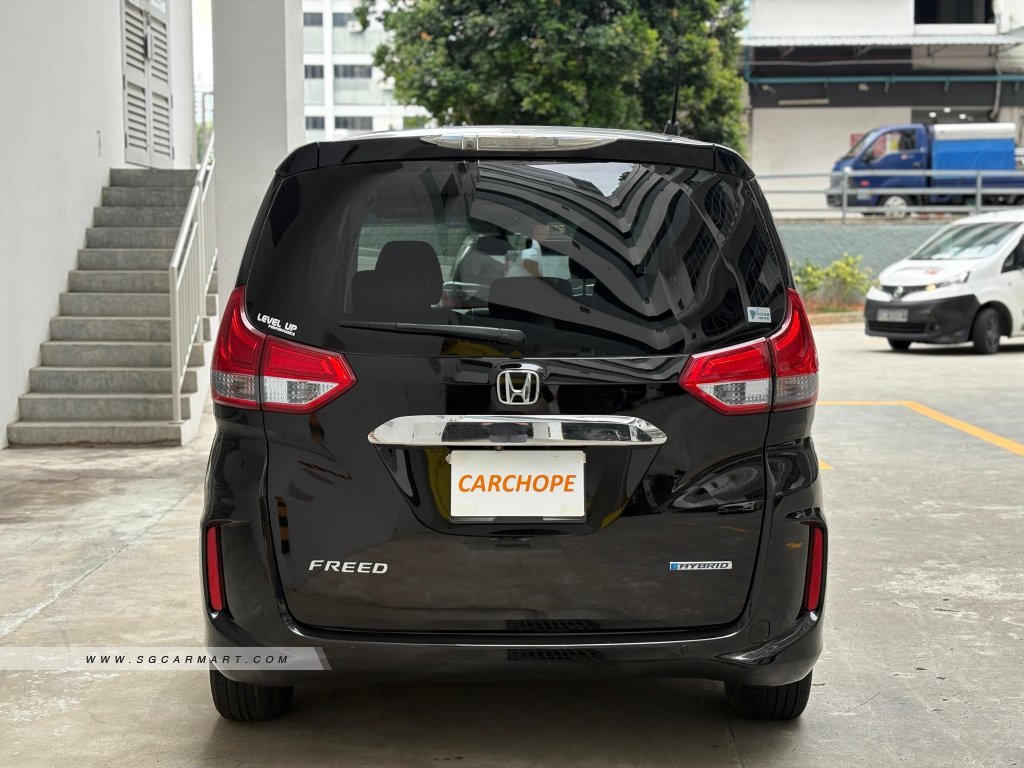Honda Freed Hybrid 1.5A G