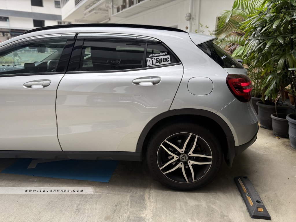 Mercedes-Benz GLA-Class GLA180 Urban Edition