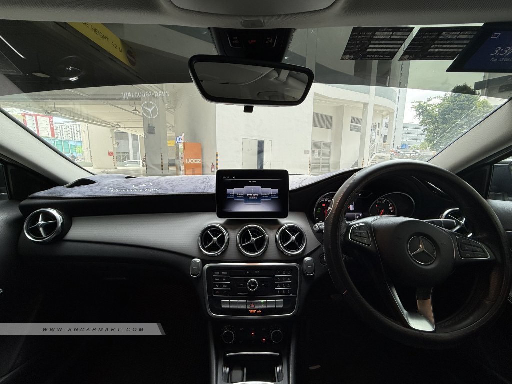 Mercedes-Benz GLA-Class GLA180 Urban Edition
