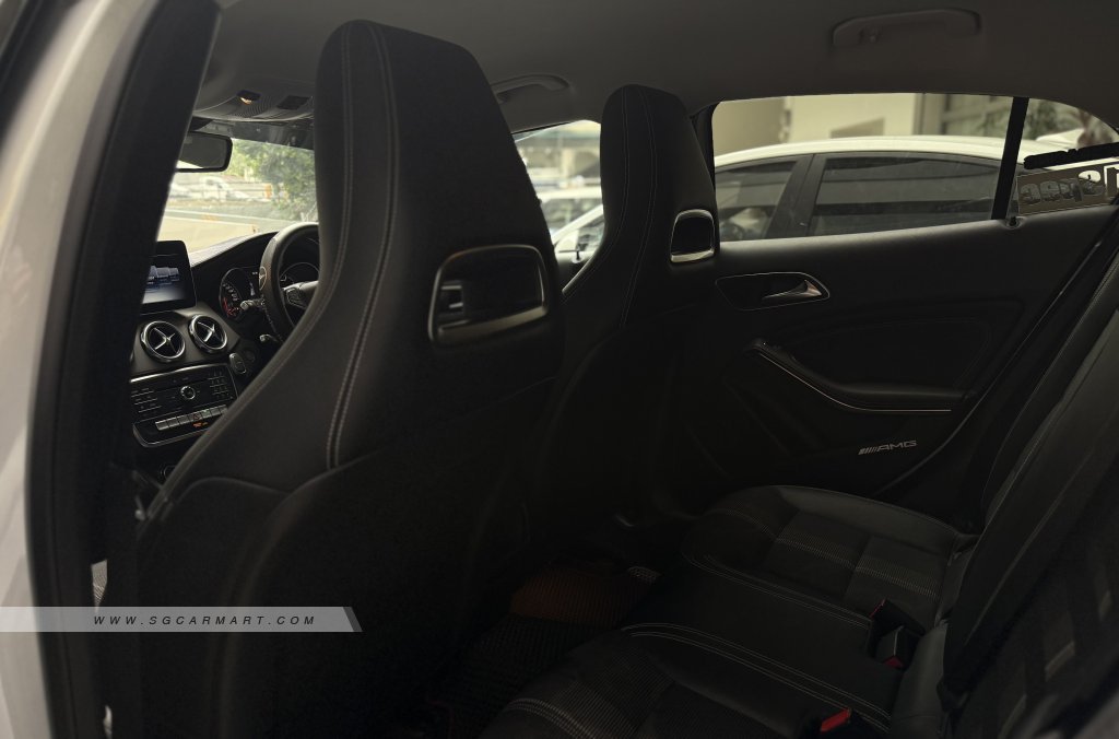 Mercedes-Benz GLA-Class GLA180 Urban Edition