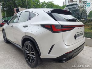 Lexus NX Hybrid NX350h Luxury Sunroof