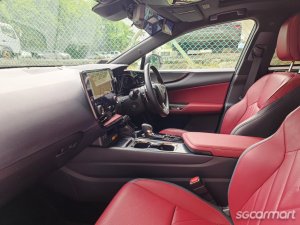 Lexus NX Hybrid NX350h Luxury Sunroof