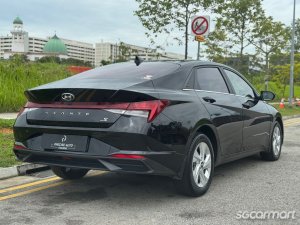 Hyundai Avante 1.6A S