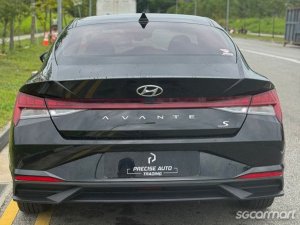 Hyundai Avante 1.6A S