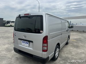 Toyota Hiace 3.0M DX