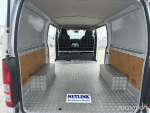 Toyota Hiace 3.0M DX