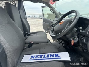 Toyota Hiace 3.0M DX