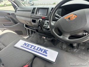 Toyota Hiace 3.0M DX
