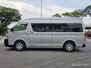 Toyota Hiace Commuter 2.8A GL High Roof