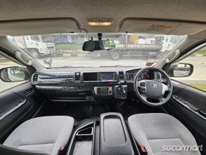 Toyota Hiace Commuter 2.8A GL High Roof