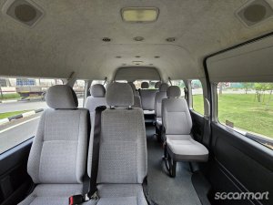 Toyota Hiace Commuter 2.8A GL High Roof