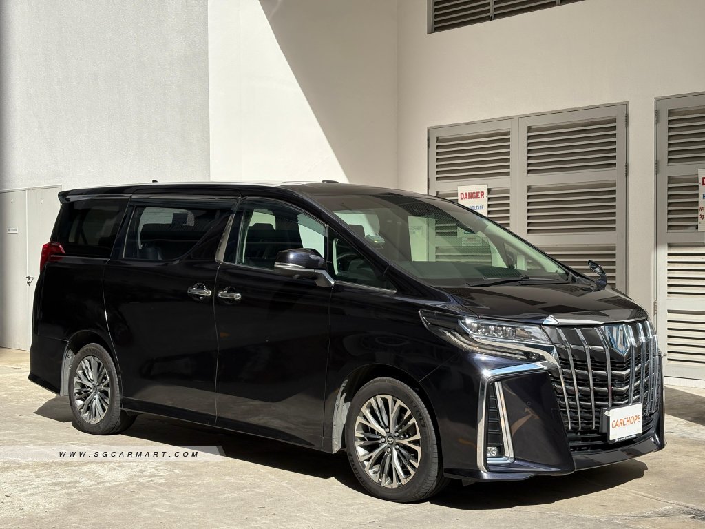 Toyota Alphard Hybrid 2.5A SR C-Package Moonroof