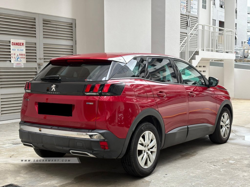 Peugeot 3008 1.2A PureTech EAT6 Active