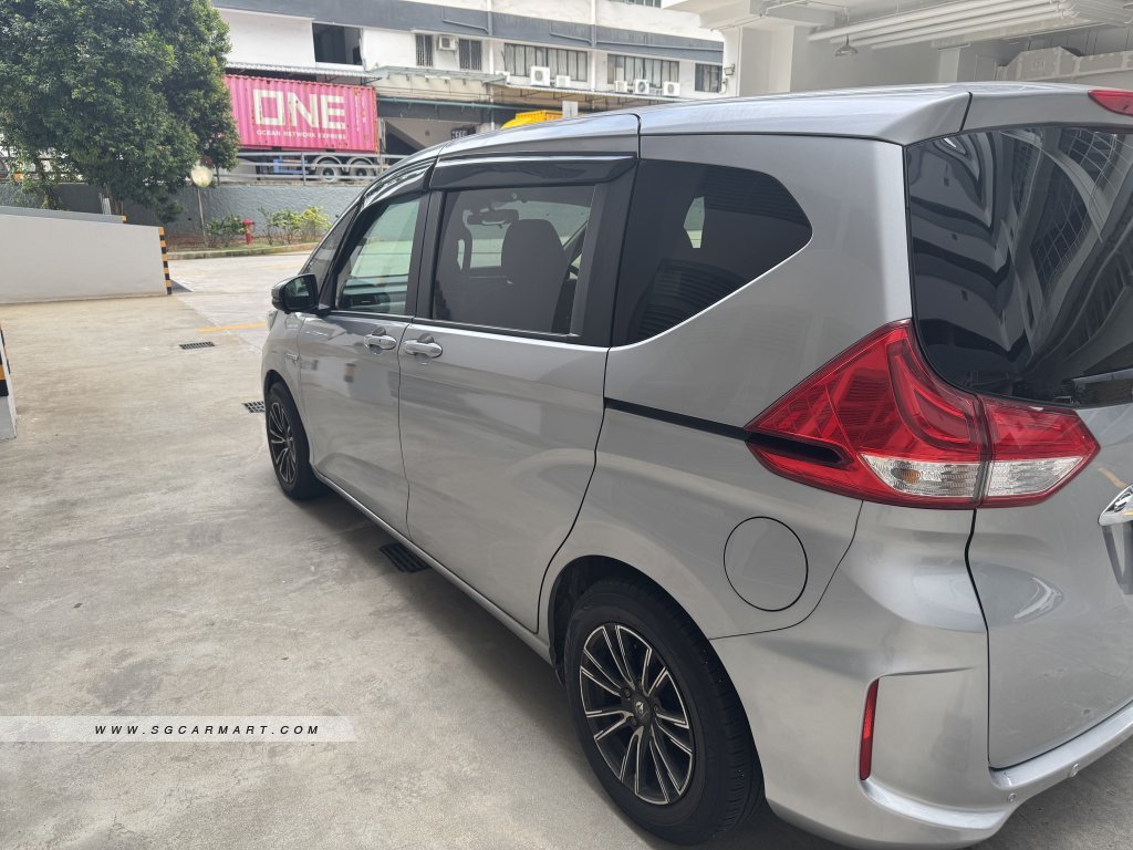 Honda Freed Hybrid 1.5A G