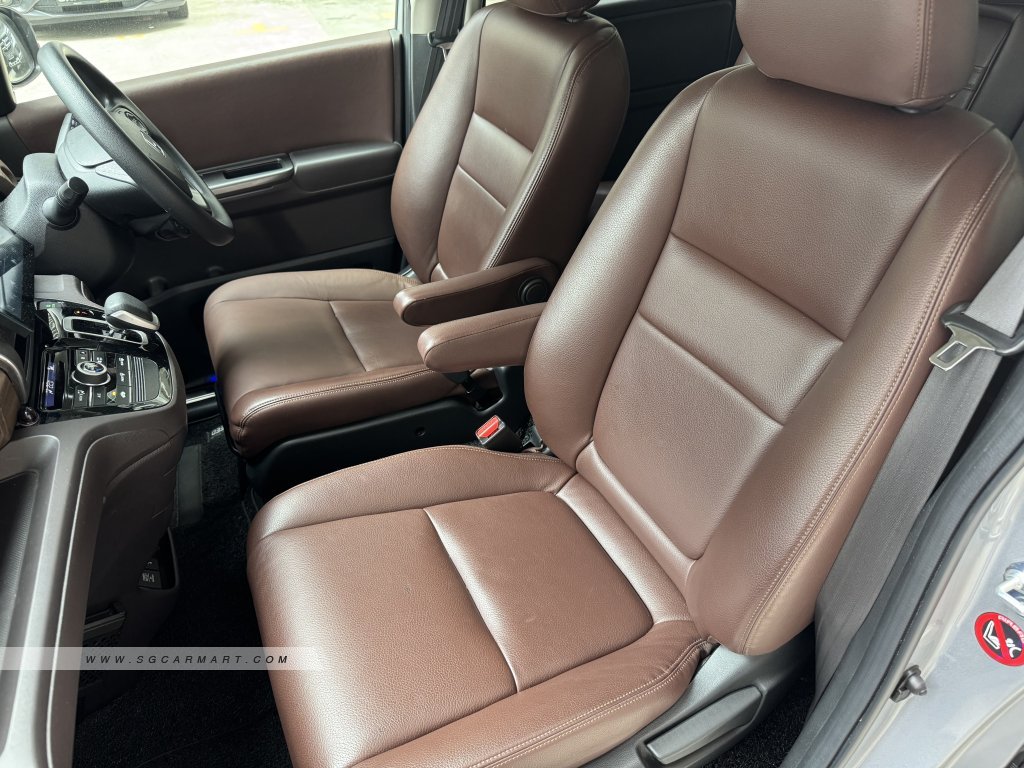 Honda Freed Hybrid 1.5A G