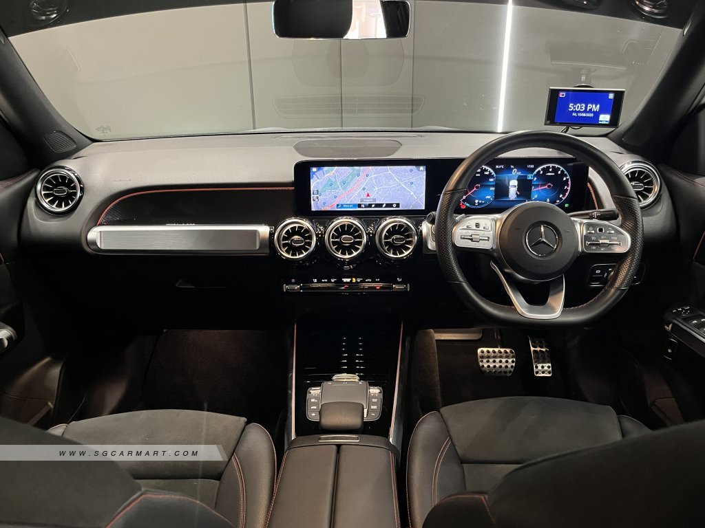Mercedes-Benz GLB-Class GLB200 AMG Line