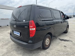 Hyundai Starex 2.5M CRDi (COE till 08/2030)
