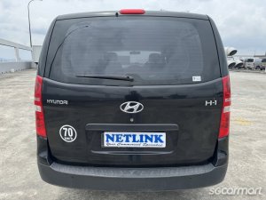Hyundai Starex 2.5M CRDi (COE till 08/2030)