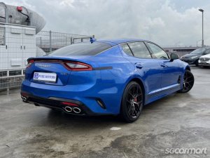 Kia Stinger 2.0A Sunroof