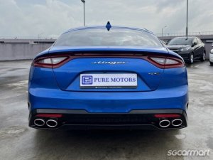 Kia Stinger 2.0A Sunroof