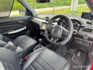 Suzuki Swift 1.0A Turbo GLX