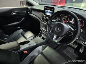 Mercedes-Benz CLA-Class CLA180 AMG Line