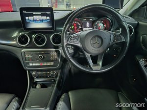 Mercedes-Benz CLA-Class CLA180 AMG Line