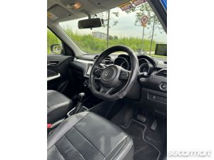 Suzuki Swift 1.0A Turbo GLX