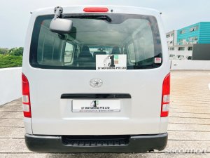 Toyota Hiace 3.0M DX (New 5-yr COE)