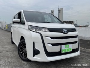 Toyota Noah Hybrid 1.8A X