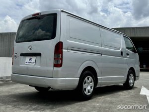 Toyota Hiace 3.0M