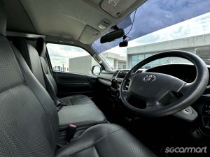 Toyota Hiace 3.0M