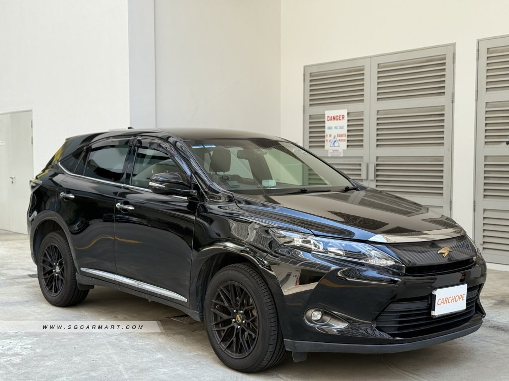 Toyota Harrier 2.0A Elegance