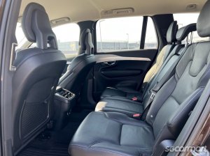 Volvo XC90 T5 Momentum