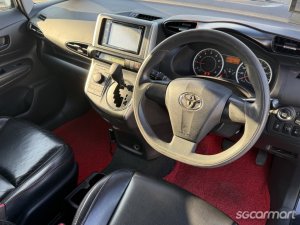 Toyota Wish 1.8A X (COE till 03/2030)