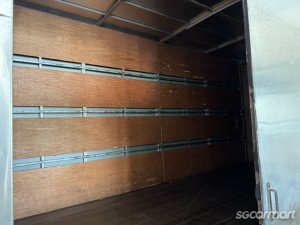 Mitsubishi Fuso Canter FEB21