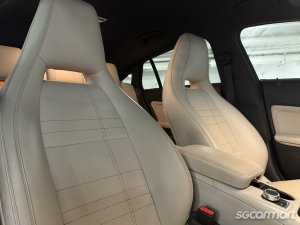 Mercedes-Benz CLA-Class CLA180 Shooting Brake