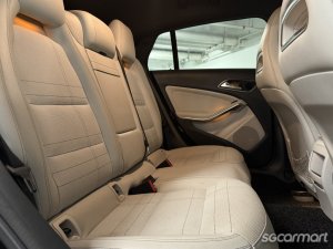 Mercedes-Benz CLA-Class CLA180 Shooting Brake
