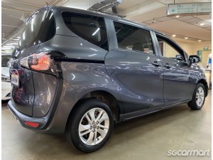 Toyota Sienta 1.5A Standard