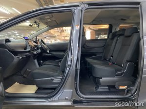 Toyota Sienta 1.5A Standard