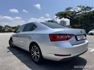 Skoda Superb 2.0A TSI Ambition