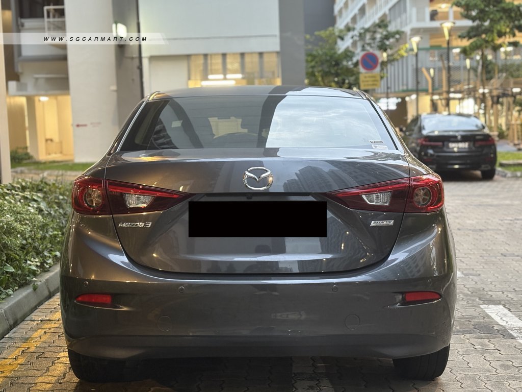 Mazda 3 1.5A Deluxe Sunroof