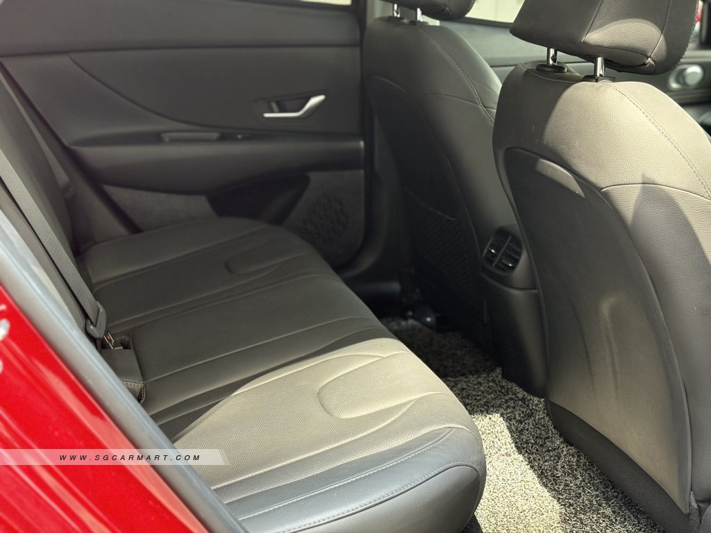 Hyundai Avante 1.6A S